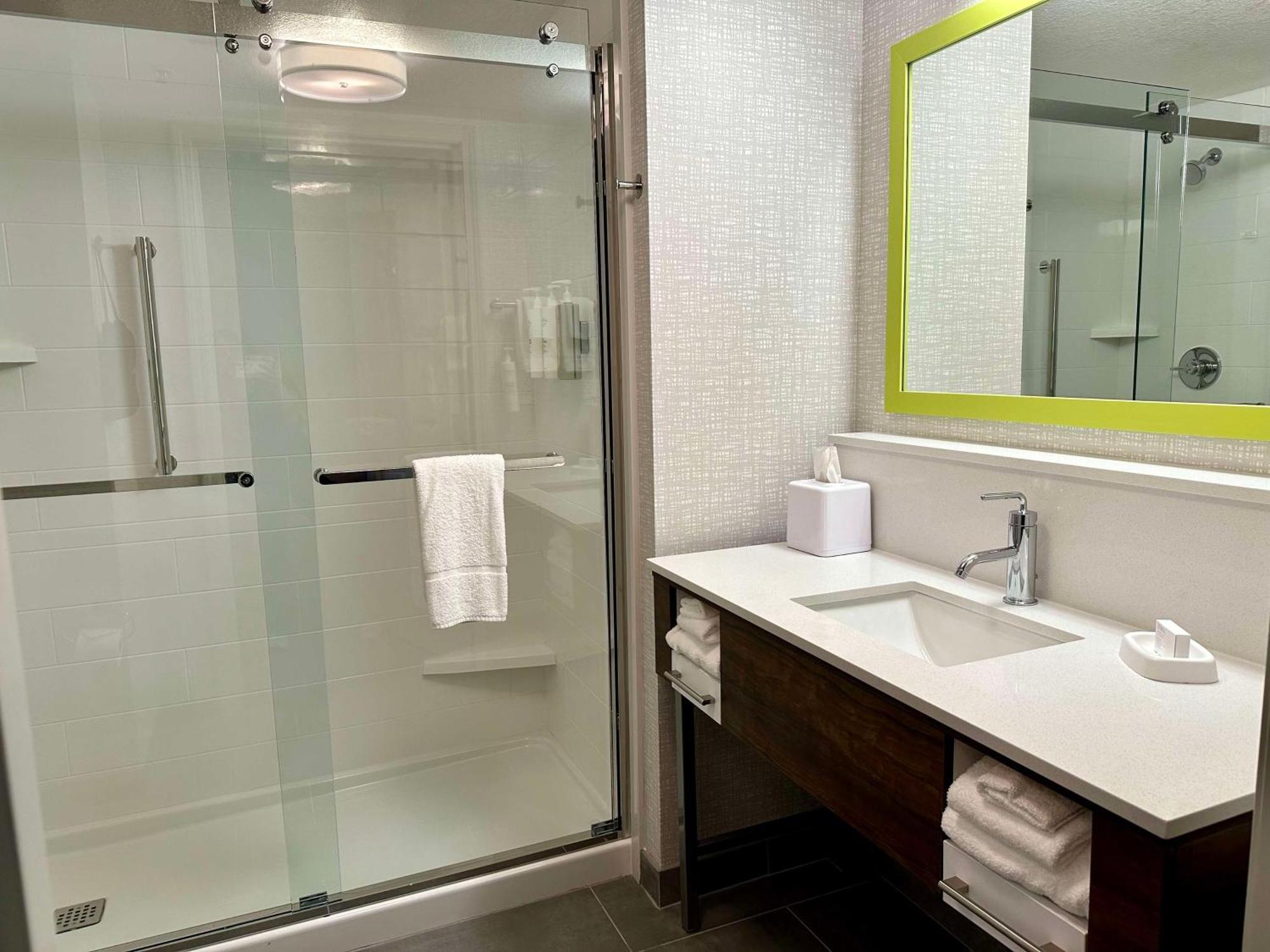 Hampton Inn & Suites Lathrop Exteriör bild