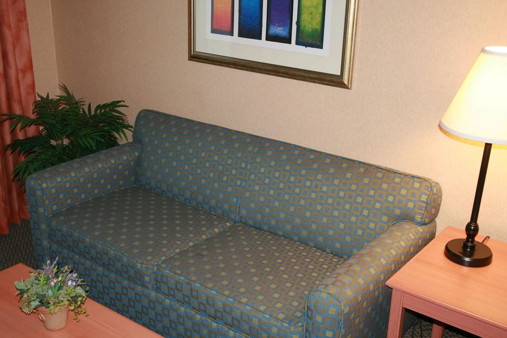 Hampton Inn & Suites Lathrop Rum bild