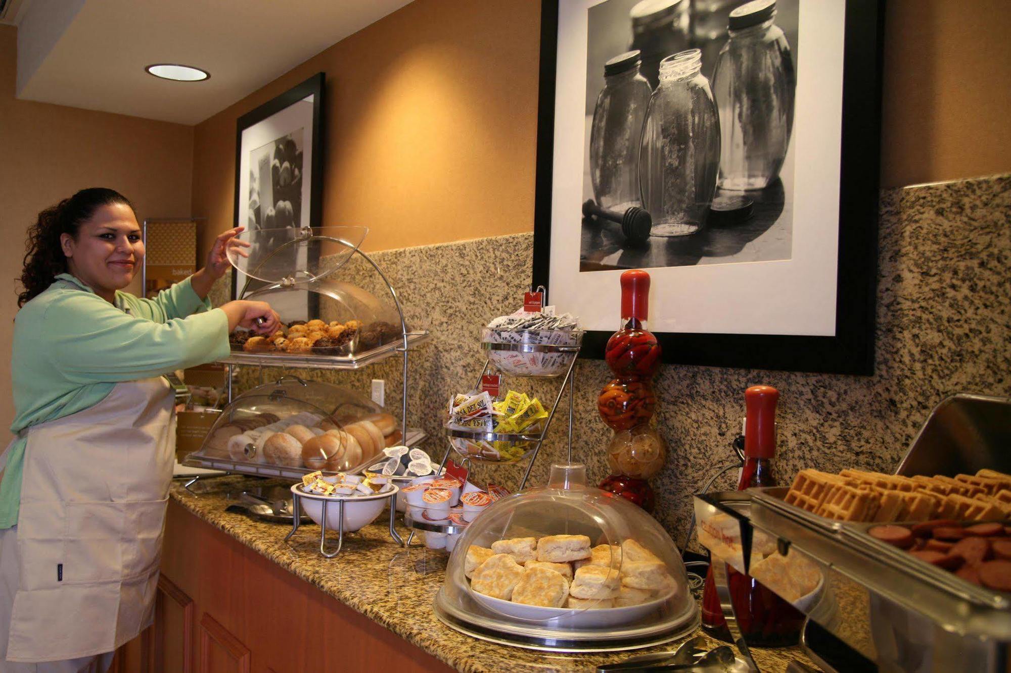 Hampton Inn & Suites Lathrop Restaurang bild