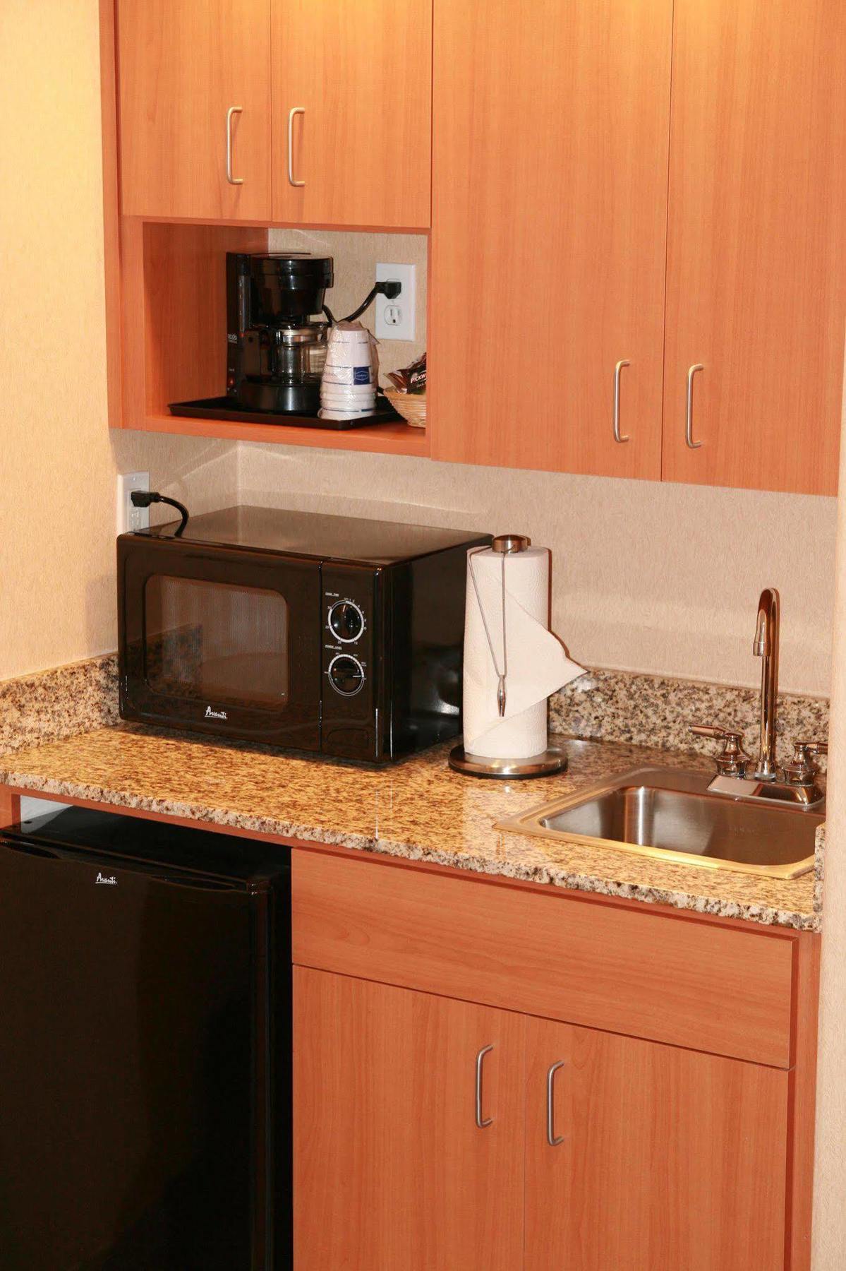 Hampton Inn & Suites Lathrop Rum bild